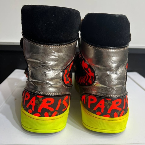 LOUIS VUITTON Stephen Spouse Graffiti Orange High-Top Sneakers US size 10 - Picture 3 of 12